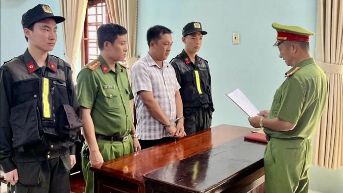 <a href="/thi-truong" title="Thị trường" rel="dofollow">Thị trường</a>