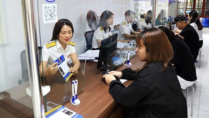 <a href="/tai-chinh" title="Tài chính" rel="dofollow">Tài chính</a>