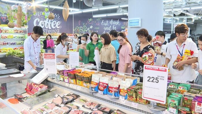 <a href="/thi-truong" title="Thị trường" rel="dofollow">Thị trường</a>