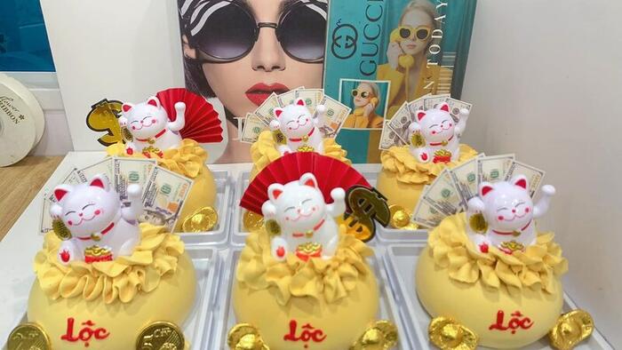 <a href="/thi-truong" title="Thị trường" rel="dofollow">Thị trường</a>