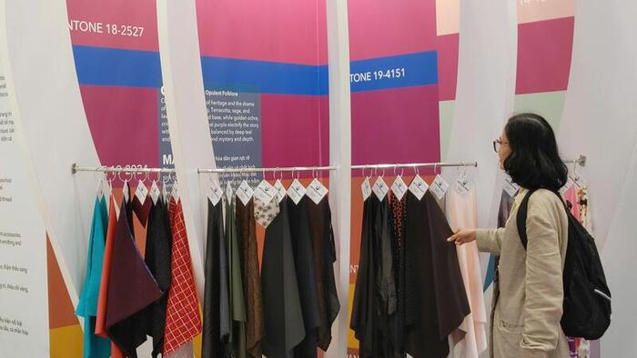 <a href="/doanh-nghiep" title="Doanh nghiệp" rel="dofollow">Doanh nghiệp</a>