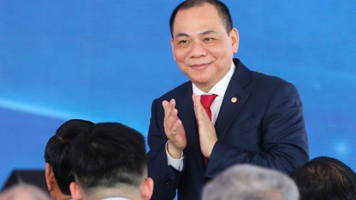 <a href="/thuong-gia" title="Thương gia" rel="dofollow">Thương gia</a>