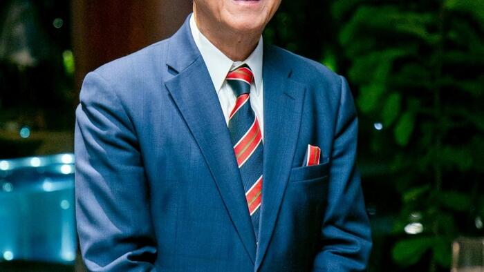 <a href="/thuong-gia" title="Thương gia" rel="dofollow">Thương gia</a>