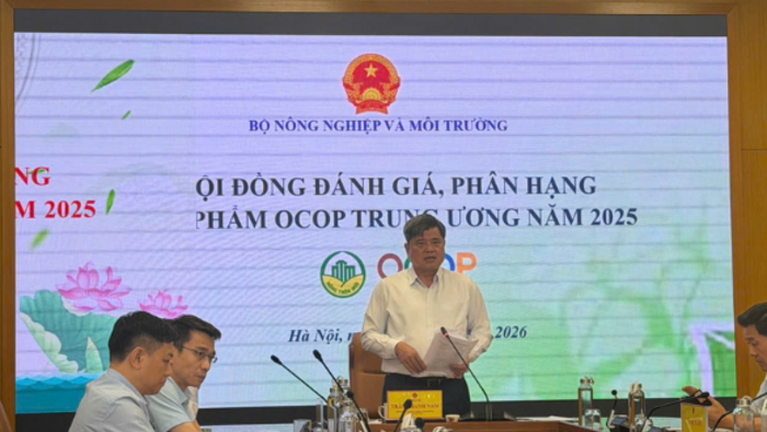 <a href="/thi-truong" title="Thị trường" rel="dofollow">Thị trường</a>