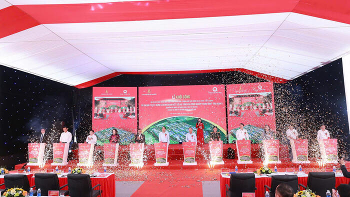 <a href="/tai-chinh" title="Tài chính" rel="dofollow">Tài chính</a>