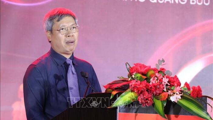 <a href="/cong-nghe" title="Công nghệ" rel="dofollow">Công nghệ</a>