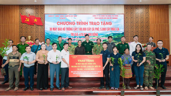 <a href="/doanh-nghiep" title="Doanh nghiệp" rel="dofollow">Doanh nghiệp</a>