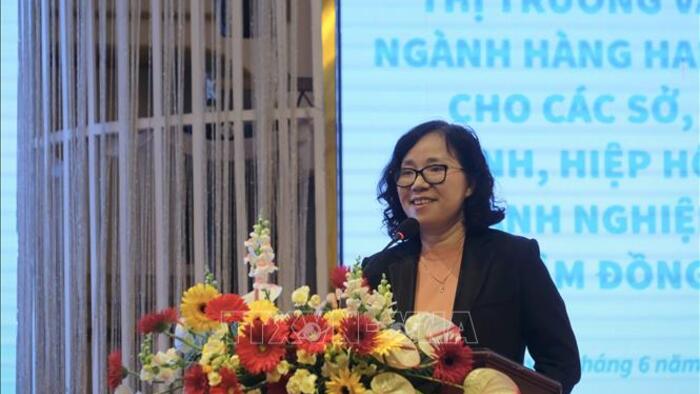 <a href="/thuong-gia" title="Thương gia" rel="dofollow">Thương gia</a>