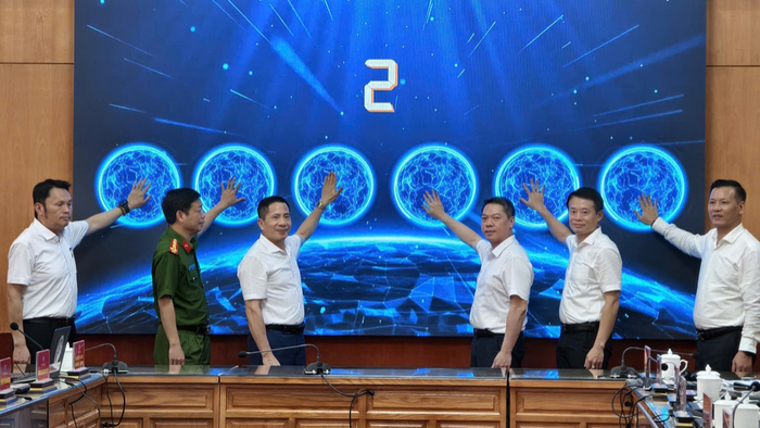 <a href="/cong-nghe" title="Công nghệ" rel="dofollow">Công nghệ</a>