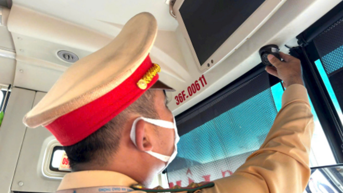 <a href="/cong-nghe" title="Công nghệ" rel="dofollow">Công nghệ</a>