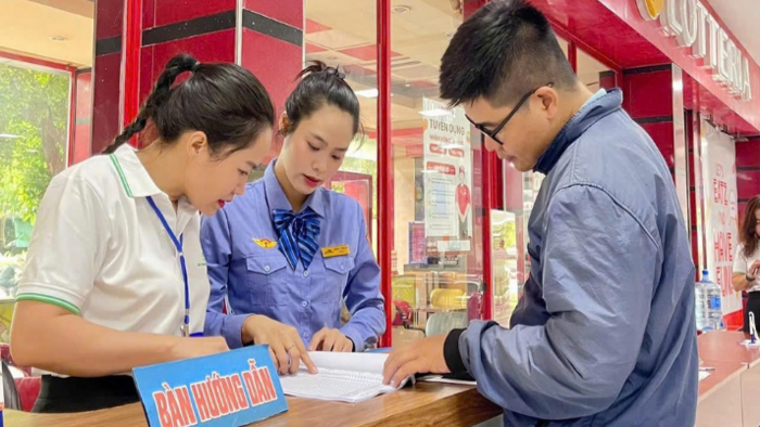 <a href="/thi-truong" title="Thị trường" rel="dofollow">Thị trường</a>