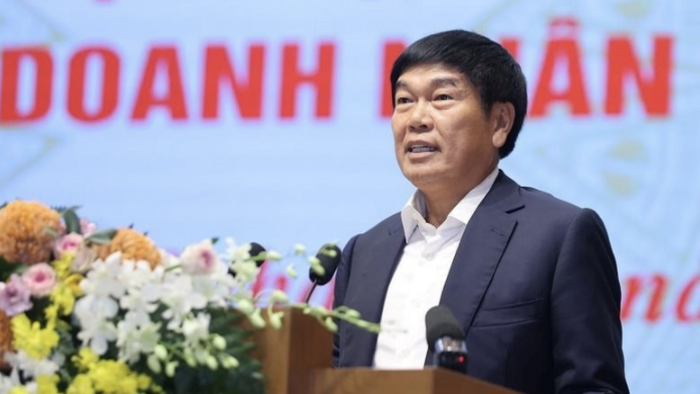 <a href="/thuong-gia" title="Thương gia" rel="dofollow">Thương gia</a>