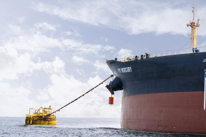 BSR ra Chỉ thị đặc biệt ứng phó với diễn biến phức tạp của thị trường năng lượng thế giới