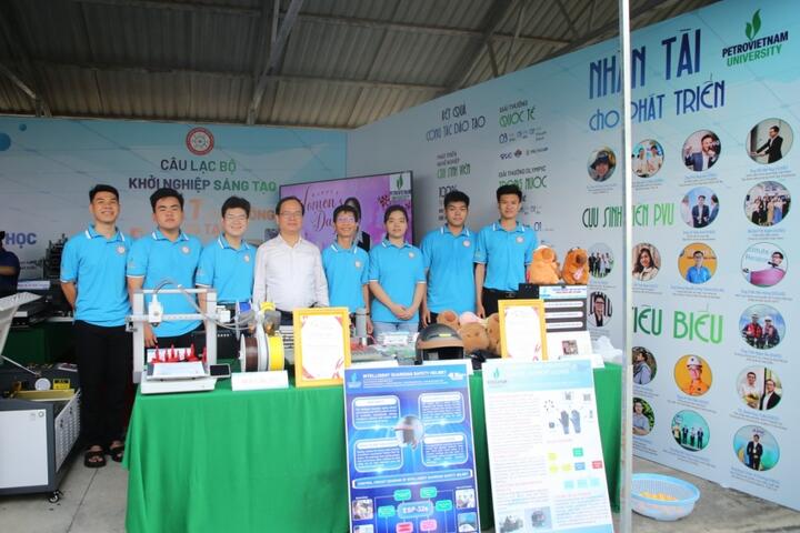 Gian hàng PVU lan tỏa tri thức và khát vọng sáng tạo tại Lễ hội Văn hóa học sinh - sinh viên