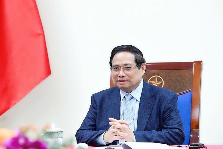 Thủ tướng điện đàm với Tổng thống UAE, Thủ tướng Qatar bàn về hợp tác năng lượng