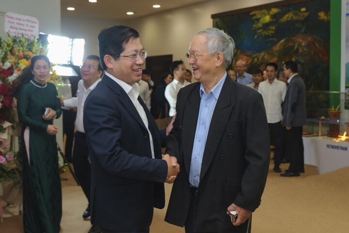 [Chùm ảnh] Lễ kỷ niệm 15 năm Tạp chí Năng lượng Mới - PetroTimes: Những khoảnh khắc đáng nhớ