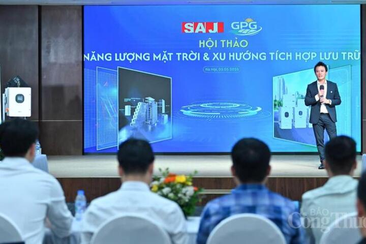 Giải pháp công nghệ trong lắp đặt điện mái nhà kết hợp pin lưu trữ