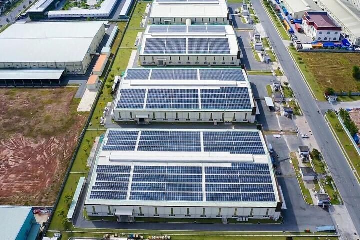 Điện mặt trời mái nhà - Mở hướng tự chủ năng lượng cho các khu công nghiệp ở Việt Nam