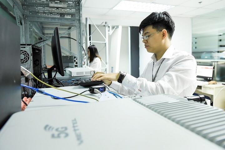 Kiến tạo môi trường thuận lợi cho nghiên cứu, phát triển công nghệ cao