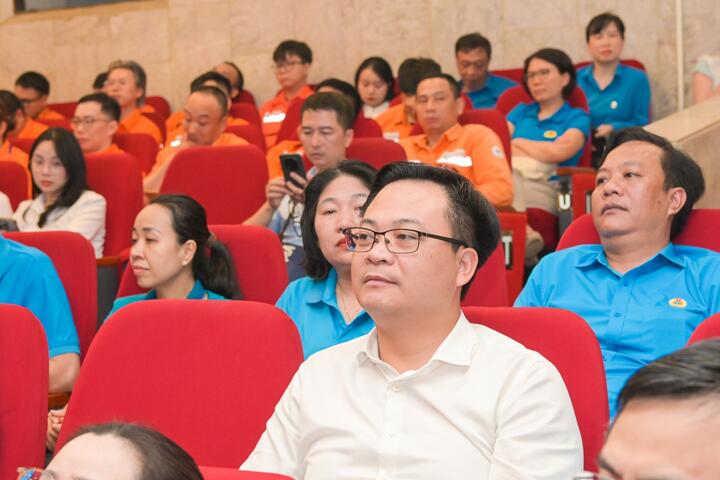 [Chùm ảnh] Đoàn đại biểu Công đoàn Petrovietnam dự Hội nghị sơ kết 5 năm thực hiện Kết luận 01-KL/TW của Bộ Chính trị