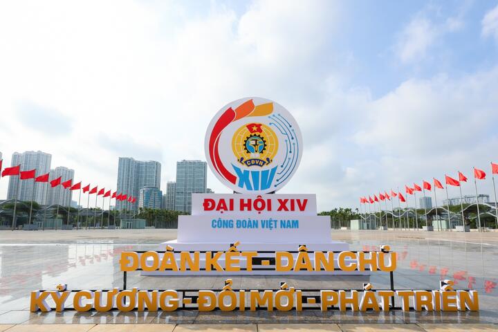 [Chùm ảnh] Đại hội Công đoàn Việt Nam lần thứ XIV: Đoàn kết - Dân chủ - Kỷ cương - Đổi mới - Phát triển