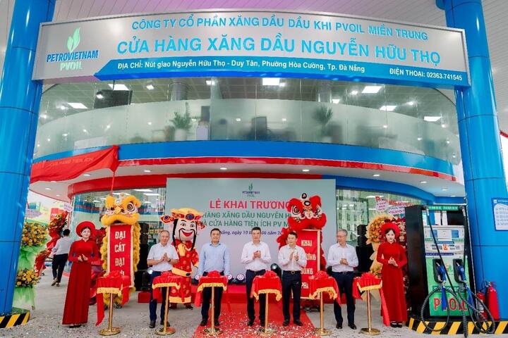 PVOIL triển khai bộ nhận dạng thương hiệu mới về cửa hàng xăng dầu