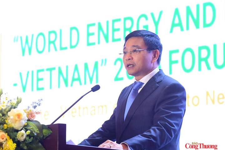 Việt Nam cần chuyển dịch năng lượng theo lộ trình phù hợp