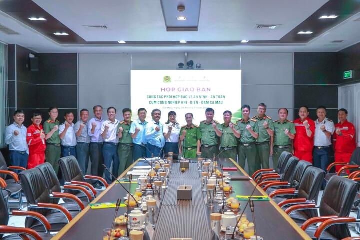 Cụm Khí - Điện - Đạm Cà Mau tăng cường phối hợp bảo đảm an ninh, an toàn, duy trì sản xuất liên tục