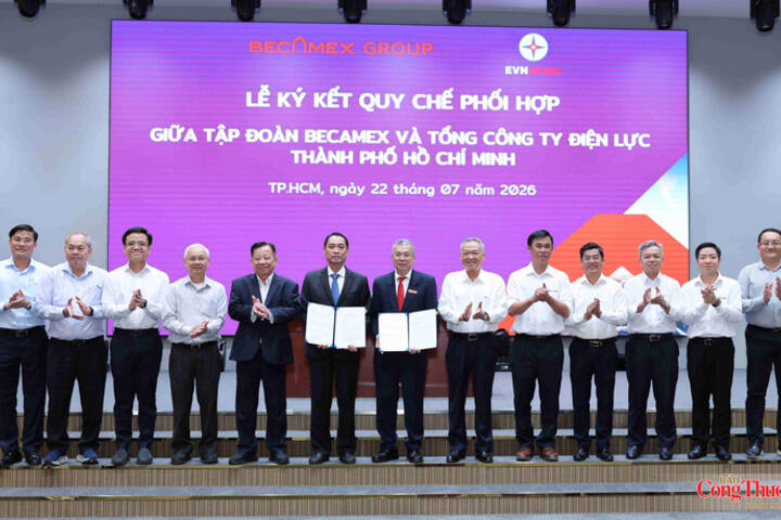 EVNHCMC và Becamex hợp tác phát triển hạ tầng năng lượng xanh