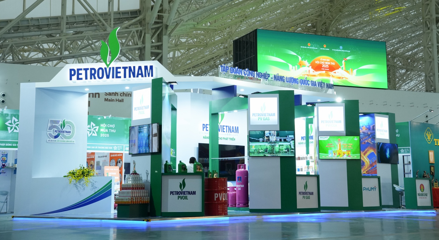 [Chùm ảnh] Petrovietnam sẵn sàng cho Hội chợ Mùa Thu 2025
