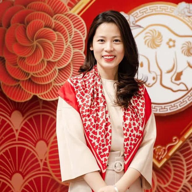 Người phụ nữ Hà Nội mua 2 tấn vải Bắc Giang để phát miễn phí, không nhận tiền ủng hộ mà hướng dẫn mọi người đóng góp cho Quỹ vaccine phòng Covid-19 - Ảnh 4. Người phụ nữ Hà Nội mua 2 tấn vải Bắc Giang để phát miễn phí, không nhận tiền ủng hộ mà hướng dẫn mọi người đóng góp cho Quỹ vaccine phòng Covid-19 - Ảnh 4.