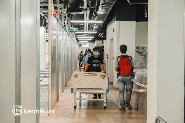 Cận cảnh bệnh viện dã chiến số 5 tại Thuận Kiều Plaza trước ngày hoạt động - Ảnh 2. Cận cảnh bệnh viện dã chiến số 5 tại Thuận Kiều Plaza trước ngày hoạt động - Ảnh 2.