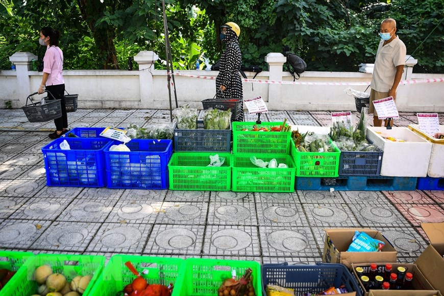 Hà Nội triển khai xe bán hàng lưu động trong thời gian giãn cách | Xã hội | Vietnam+ (VietnamPlus)