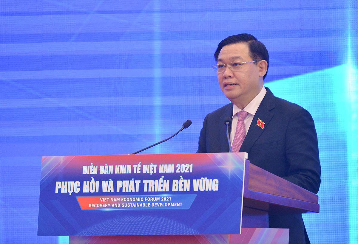 ‘Phát triển không phải bằng mọi giá, phục hồi kinh tế phải đảm bảo nhanh và bền vững’ - Ảnh 1