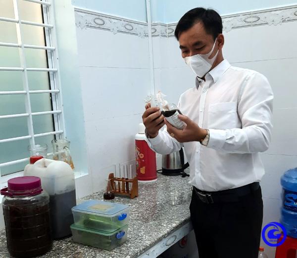 Tiền Giang: Điều chế thuốc trừ sâu từ thân thiện môi trường - Ảnh 1