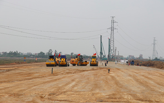 Nghệ An: Nhiều lãnh đạo bị phê bình vì chậm giải phóng mặt bằng cao tốc Bắc - Nam - Ảnh 1