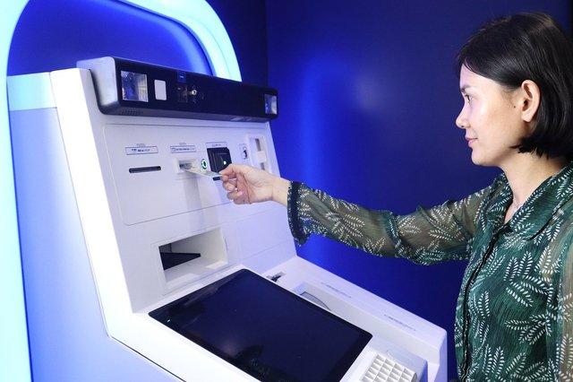 Khách hàng có thể nộp/rút tiền bằng CCCD tại ngân hàng tự động Digimi+ Bản Việt - Ảnh 2.