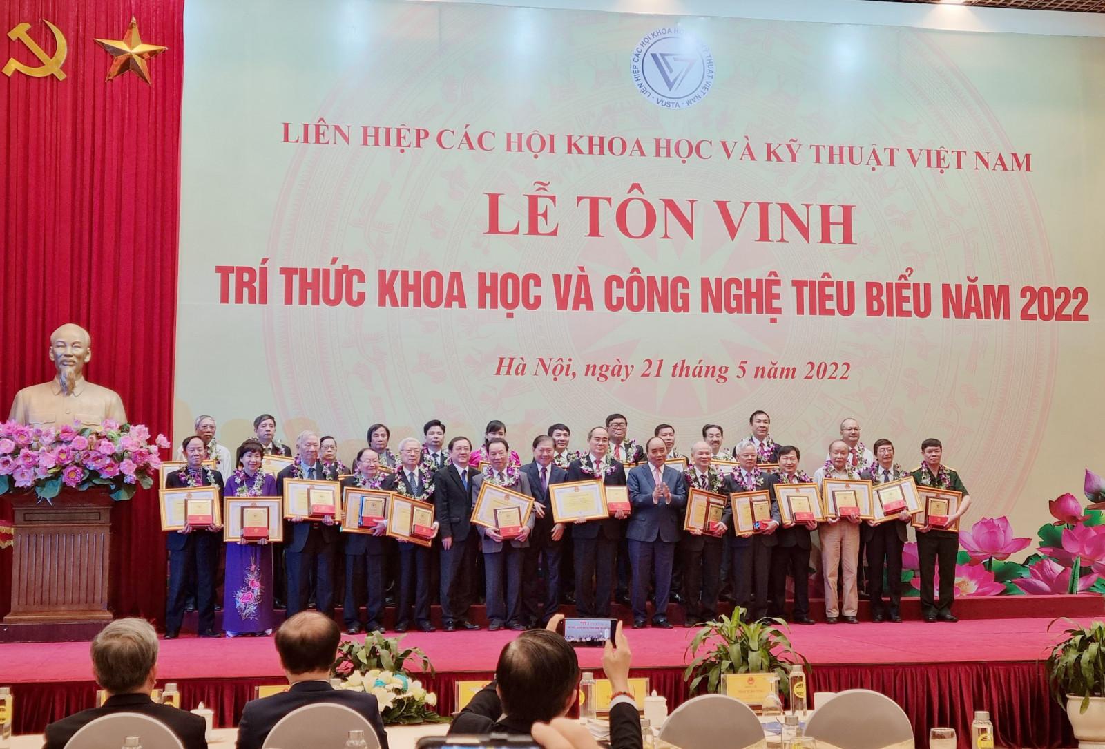 VUSTA tổ chức Lễ tôn vinh trí thức Khoa học và Công nghệ tiêu biểu năm 2022 - Ảnh 1