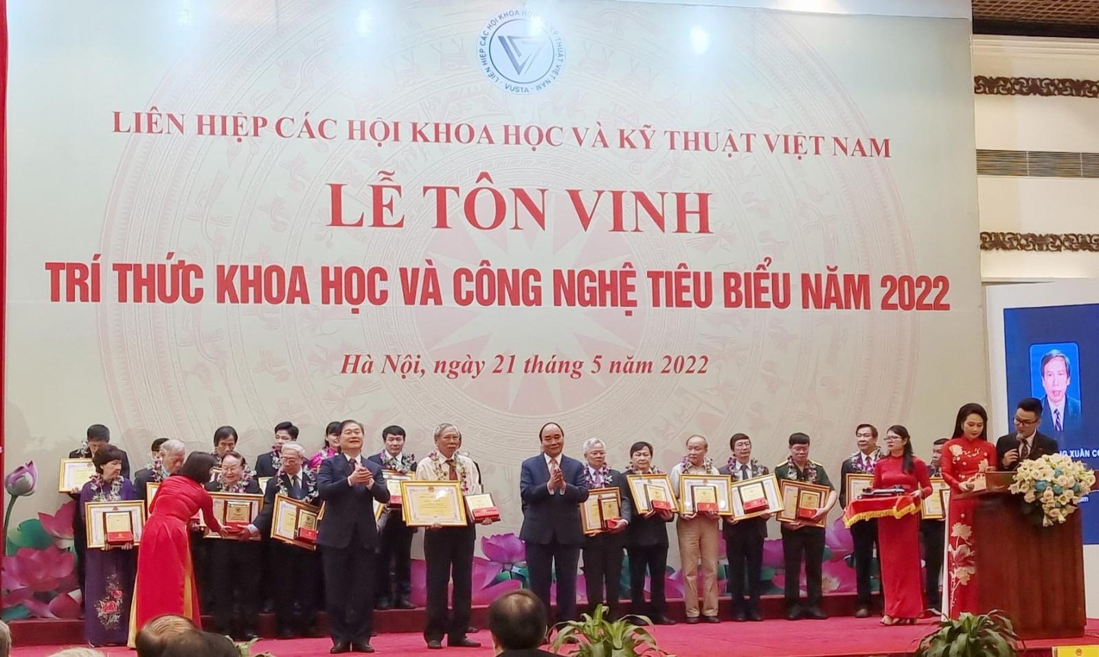 VUSTA tổ chức Lễ tôn vinh trí thức Khoa học và Công nghệ tiêu biểu năm 2022 - Ảnh 2