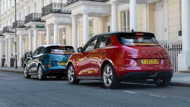 Khám phá mẫu ô điện rẻ hơn VinFast e34, gây hoang mang vì thiết kế giống hệt Porsche - Ảnh 2.