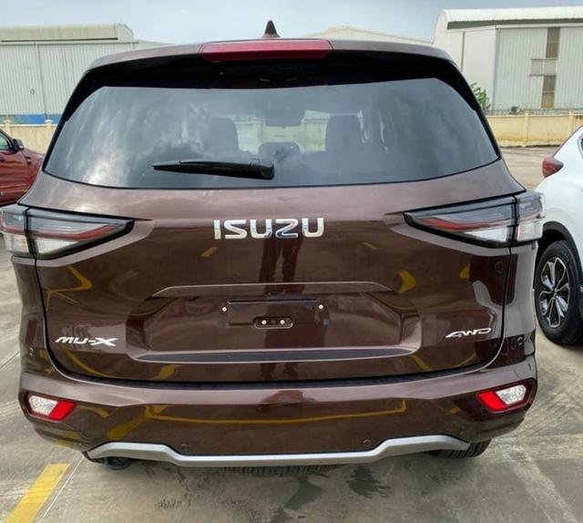 4 bom tấn SUV 7 chỗ tầm giá 1 tỷ đồng cận kề ngày ra mắt Việt Nam: 3 mẫu lột xác toàn diện, nhiều trang bị lần đầu xuất hiện - Ảnh 4.