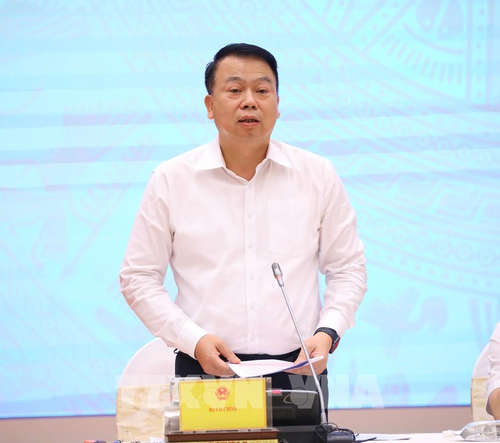 Giảm thuế bảo vệ môi trường với xăng dầu sẽ khiến ngân sách hụt thu hơn 32.500 tỷ đồng - Ảnh 1