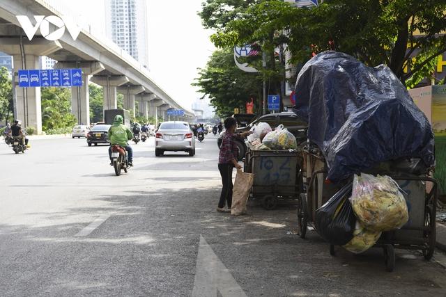 Đến hạn phân làn trên đường Nguyễn Trãi, mọi thứ vẫn chưa có gì thay đổi - Ảnh 9.