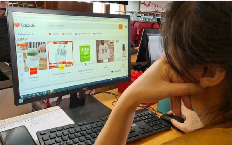 Siết thu thuế kinh doanh thương mại điện tử - Ảnh 1