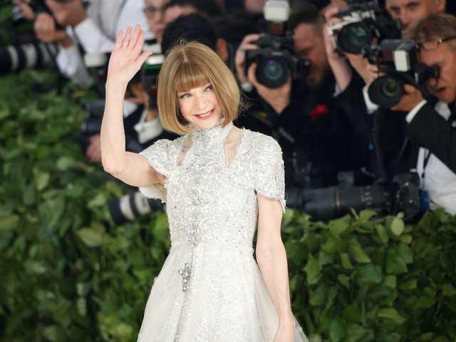 Anna Wintour: Thét ra lửa ở nơi làm việc, cầm trịch làng thời trang, nhưng cũng là mẹ hiền được các con hết mực thương yêu - Ảnh 8.