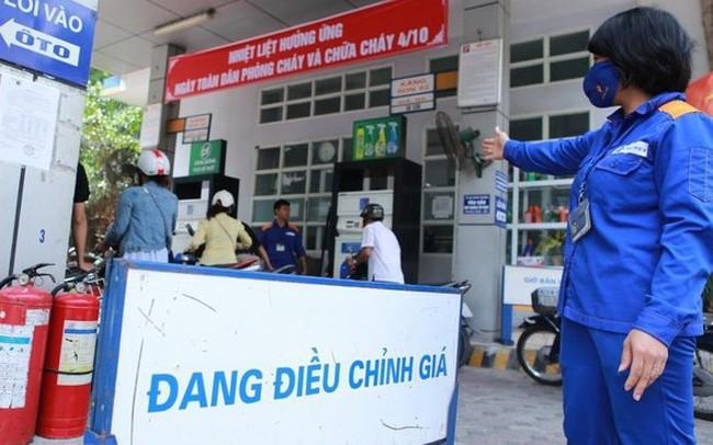 Giá xăng dầu sẽ tác động thế nào đến tình hình lạm phát của Việt Nam nửa cuối năm 2022?