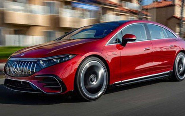 Công nghệ tự lái của Mercedes 'sinh sau đẻ muộn' nhưng có 1 thứ vượt trội so với Tesla