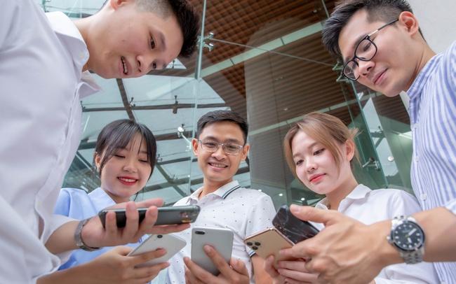 Eximbank hợp tác với VNPAY ra mắt ngân hàng số hợp kênh