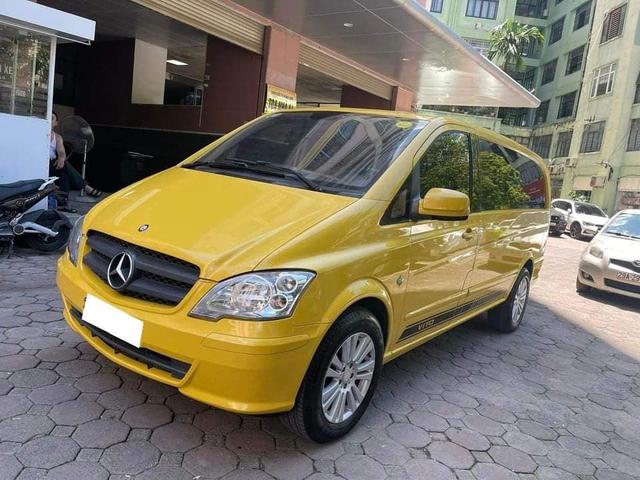 Chiếc Mercedes-Benz chở hàng sang chảnh này có giá chưa đến 300 triệu đồng: To, rộng, khoẻ, rẻ hơn Morning mới - Ảnh 1.