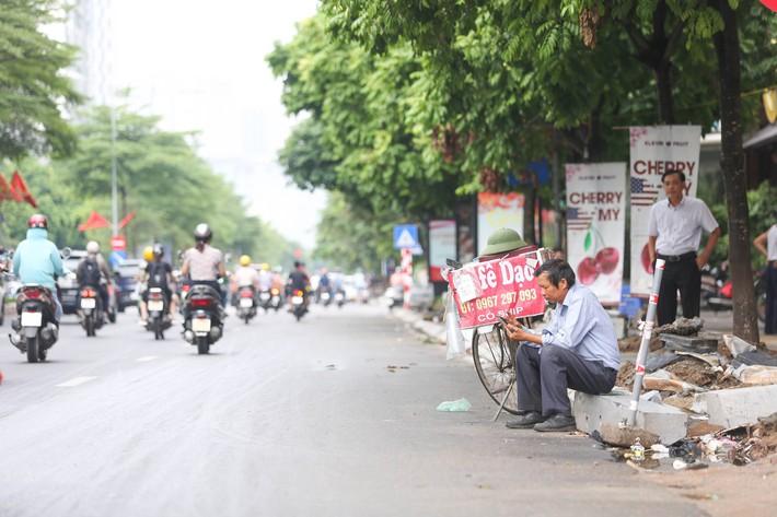 Trào lưu bán cafe dạo ở Hà Nội - Ảnh 13.